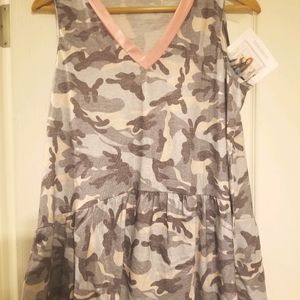 Camo top